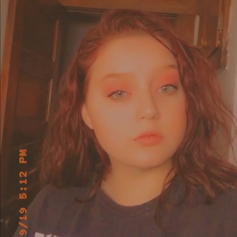 Meet your Posher, Jasmine